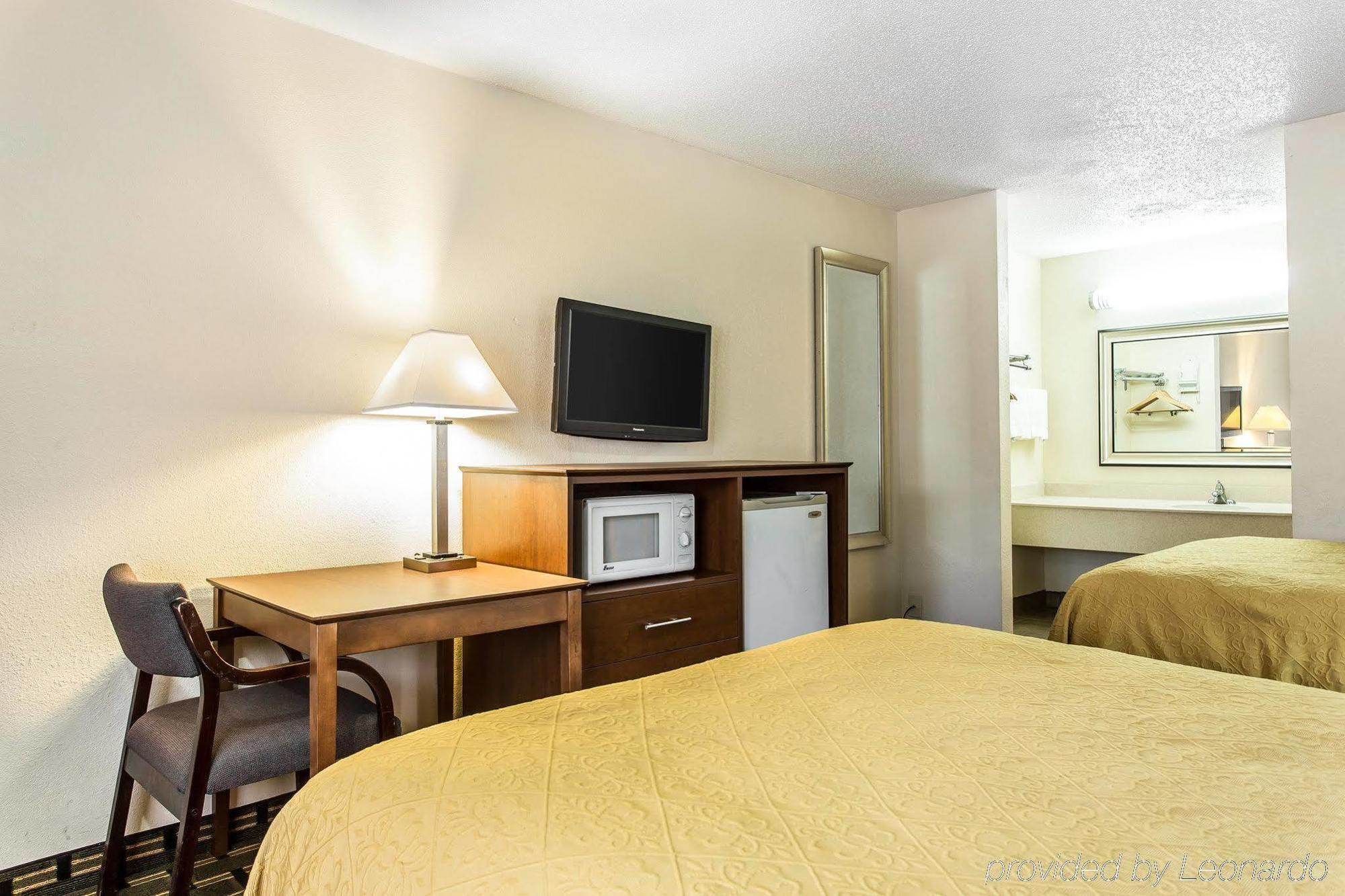 Quality Inn & Suites Morrow Atlanta South Bagian luar foto