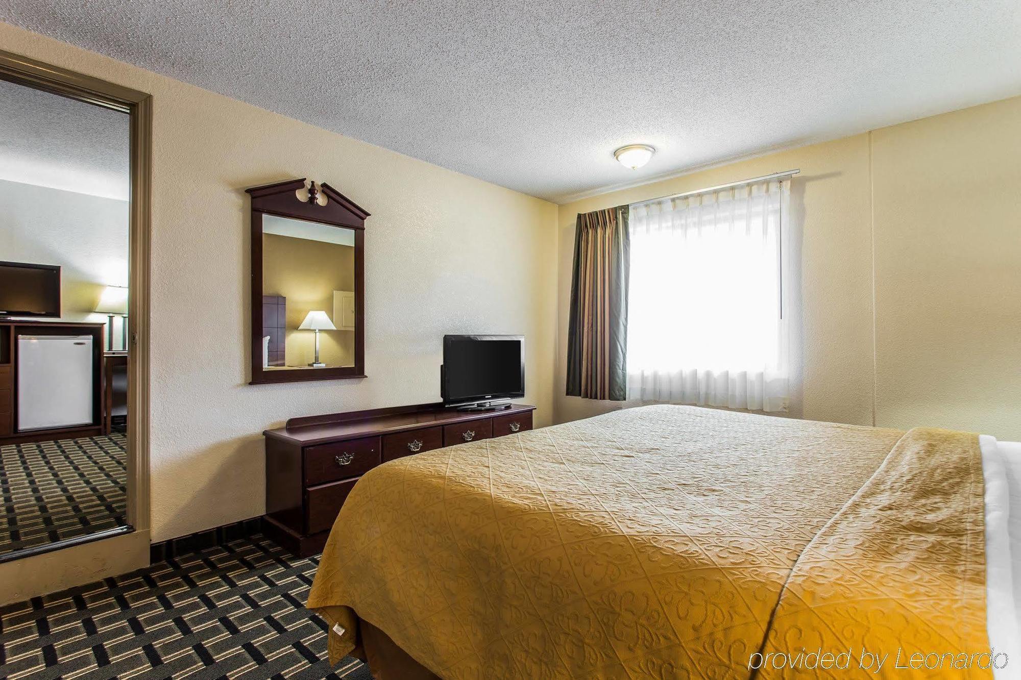 Quality Inn & Suites Morrow Atlanta South Bagian luar foto