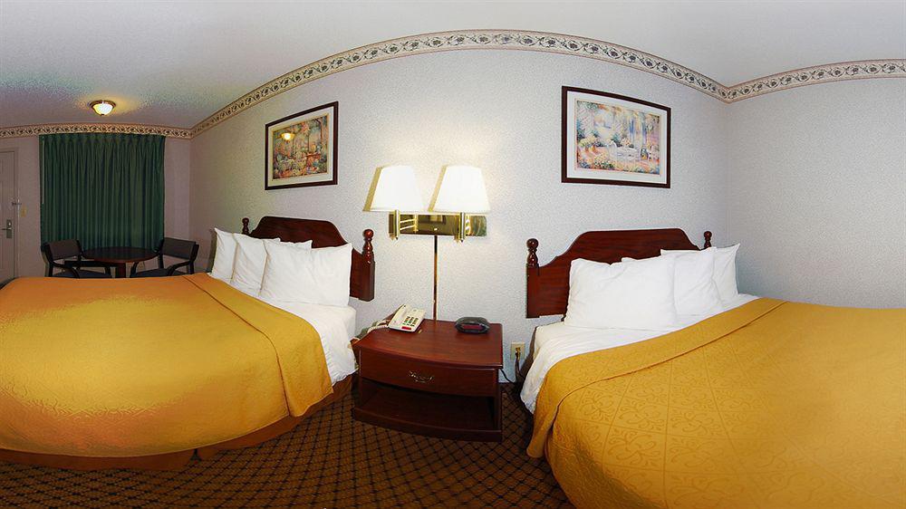 Quality Inn & Suites Morrow Atlanta South Bagian luar foto